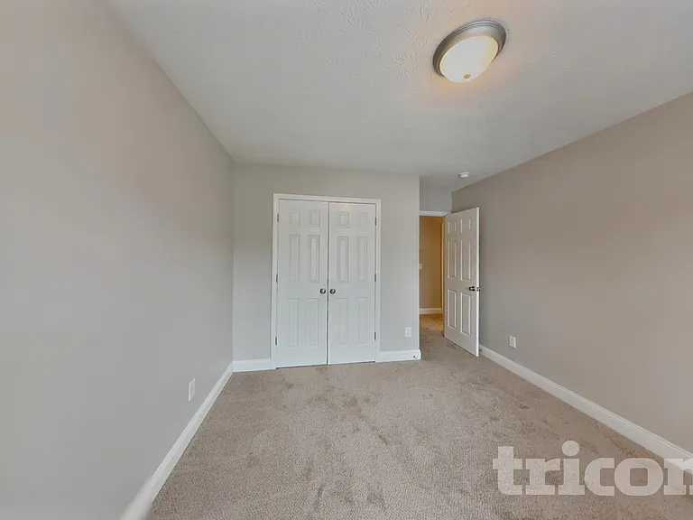 15 Summerseat Way — Photo 14