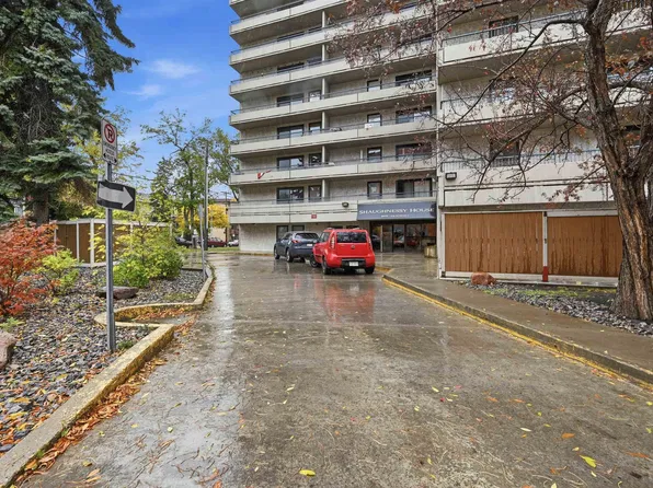 10175 114th St NW #205, Edmonton, AB T5K 2L4