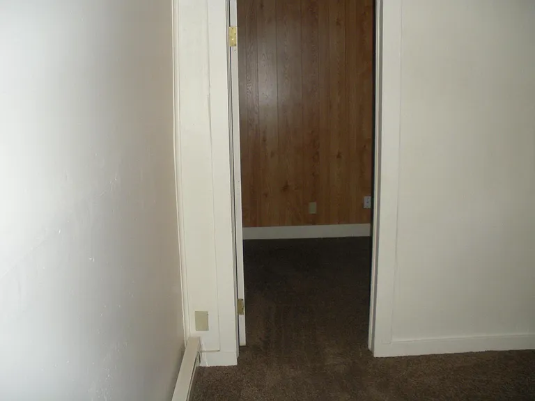 W 13th Ave — Photo 8