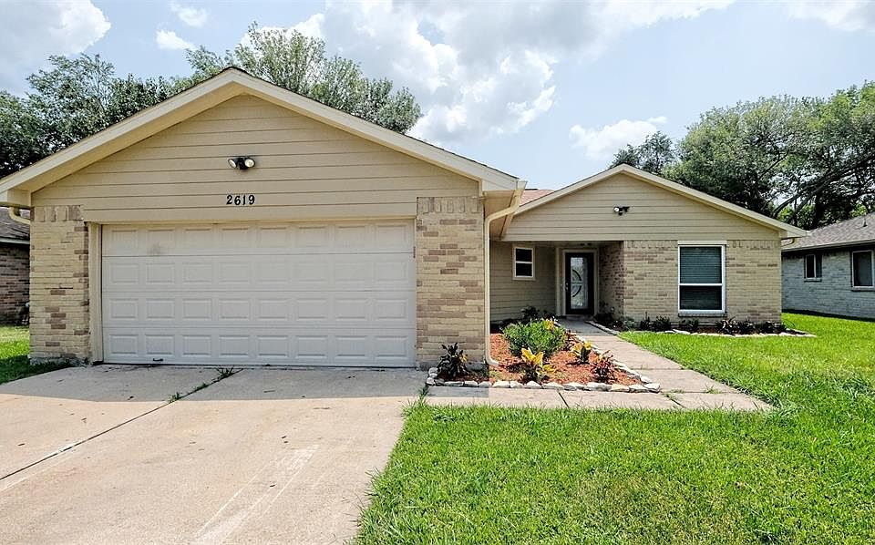 1st image of 2619 Indian Trail Dr
