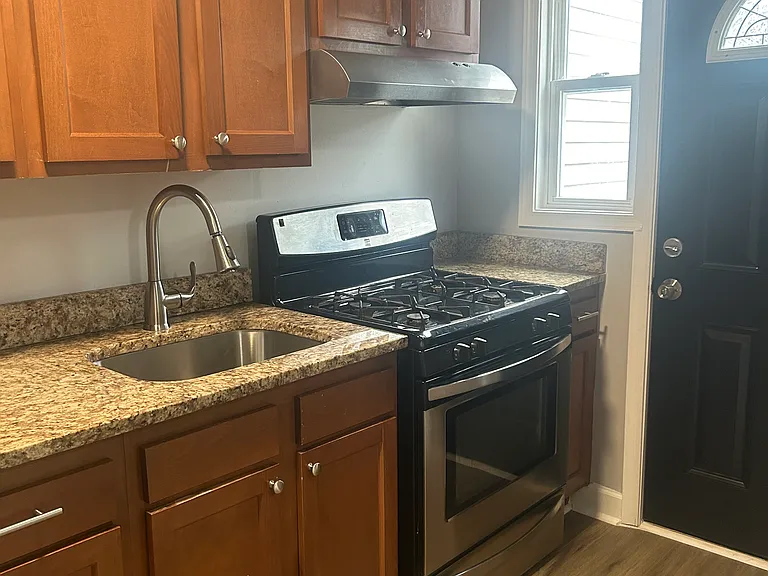 784X Saint Gregory Dr — Photo 1