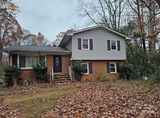 3847 Hillock Ct, Charlotte, NC 28215