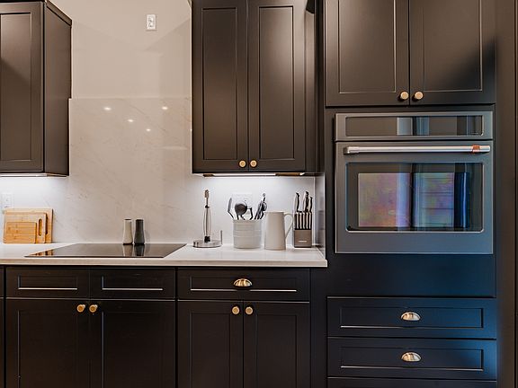 4th image of 3509 Charlotte Ave W #101