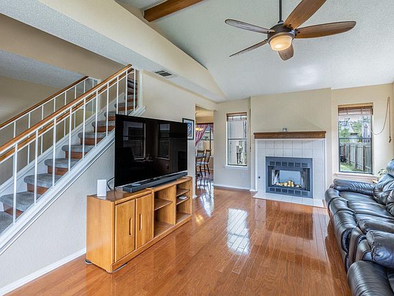 5th image of 4608 Velasco Pl