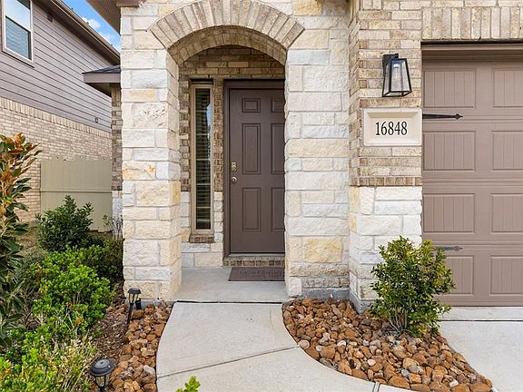 2nd image of 16848 Pink Wintergreen Dr