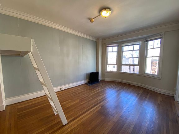 3rd image of 360 Hyde St #403