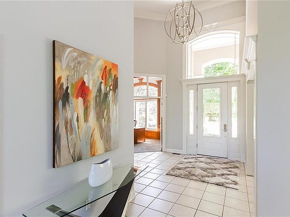 Inviting front entryway.