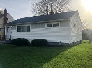 5760 Doris Dr, Brookpark, OH 44142