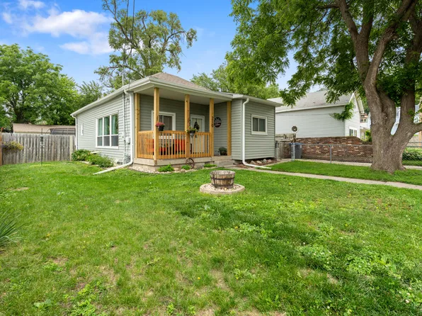 210 13th Ave, Council Bluffs, IA 51503