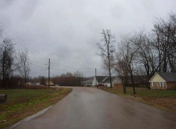 2nd image of 393 Rae Dr E