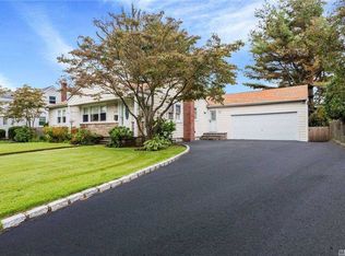 2319 Garfield St, Bellmore, NY 11710