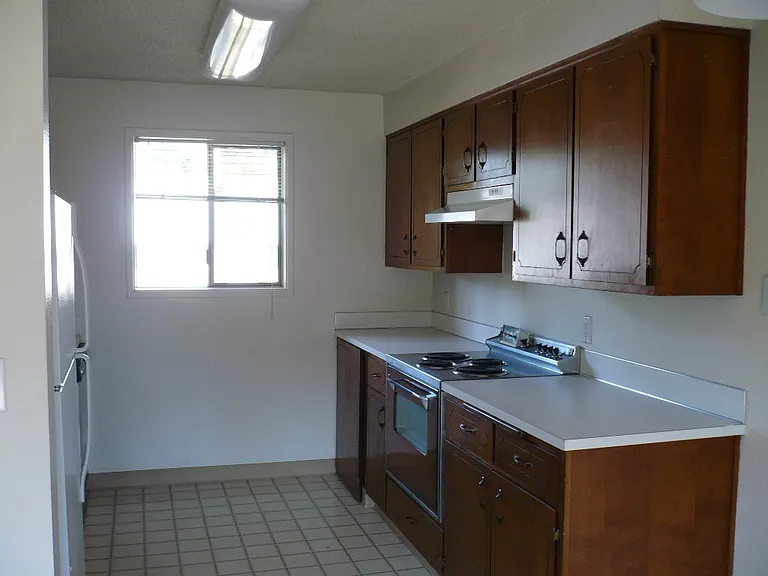 431 W 13th Ave — Photo 4