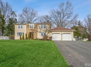 8 Poplar Ave, North Brunswick, NJ 08902