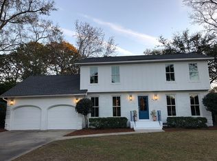 681 Pelzer Dr, Mount Pleasant, SC 29464