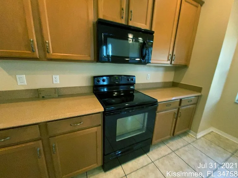 4504 Caladium Ct — Photo 8
