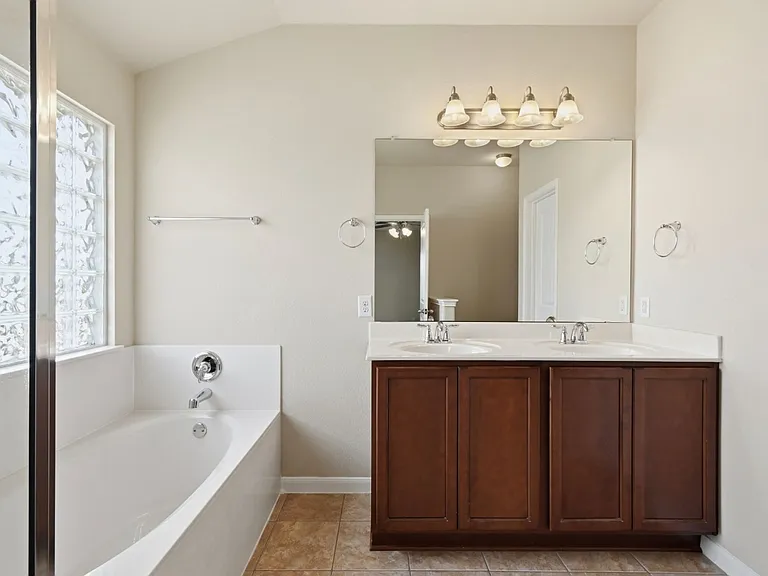 1804 Colorado Bend Dr — Photo 19