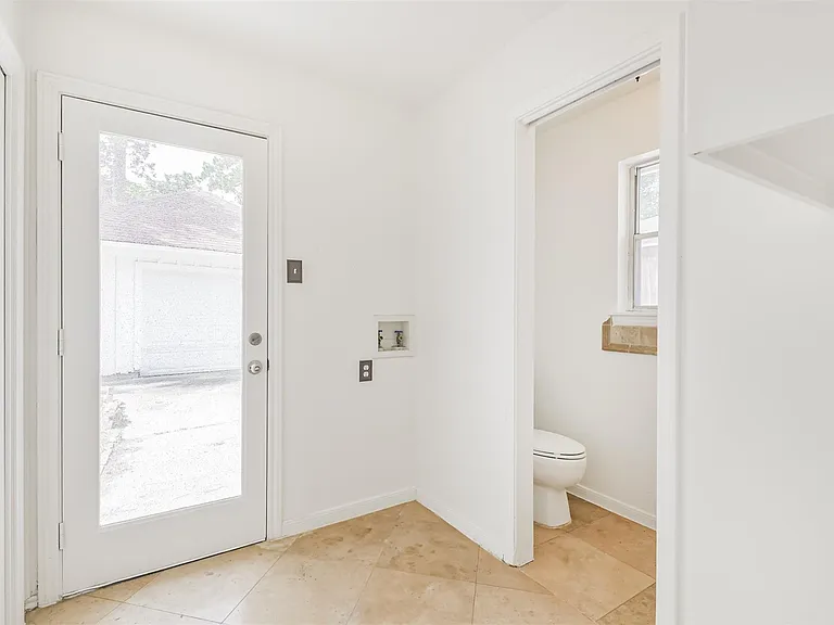 12223 Old Oaks Dr — Photo 34