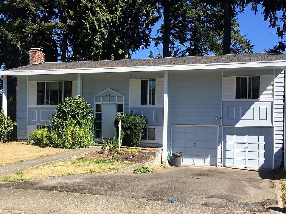 1st image of 1922 163rd Ave NE