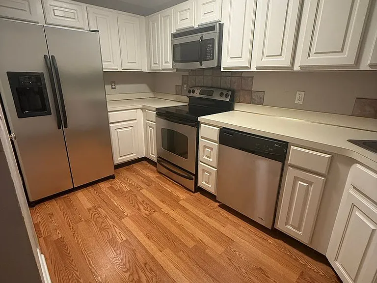 3 Meadow Creek Dr — Photo 13