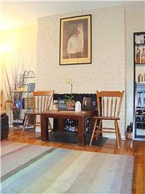 Rented by R New York | media 7