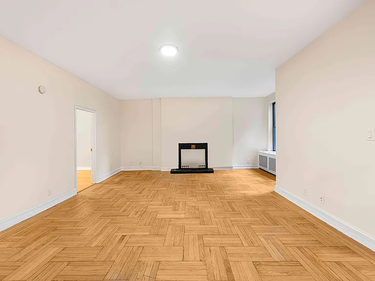 107 E 63rd St #5A — Photo 15