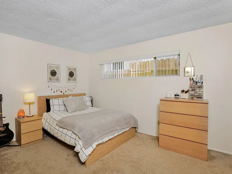 1551 Chalcedony St — Photo 7