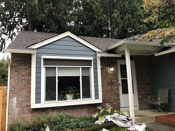 2nd image of 23039 NE 28th St