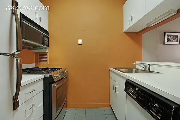 Rented by Corcoran | media 12