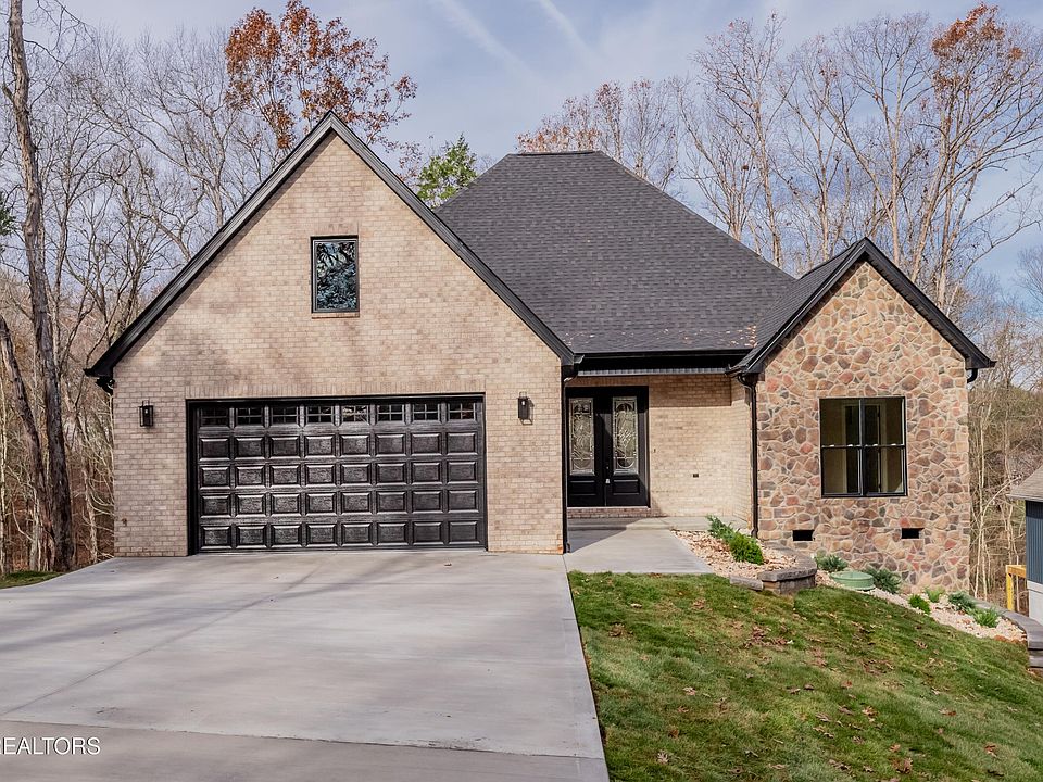 1st image of 328 Nuhya Ln #4