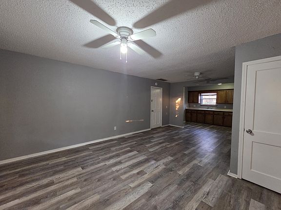 3rd image of 302 E Mid America Blvd