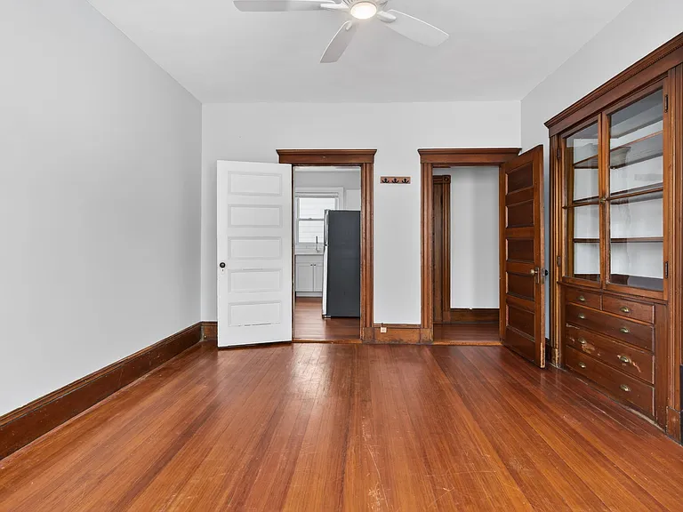 18 Gibson St #3 — Photo 16