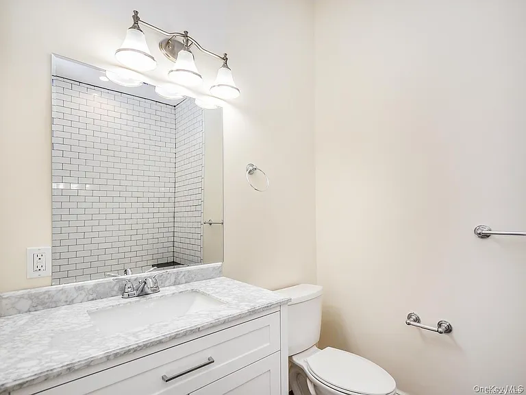 15 Summit Pl #1E — Photo 12