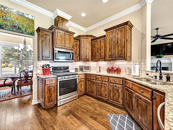 2nd image of 15 Villas Way