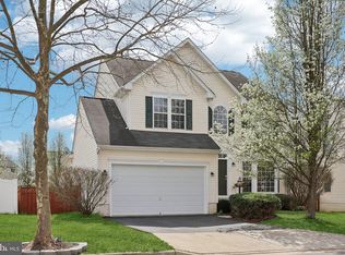 16 Stocks St, Lovettsville, VA 20180