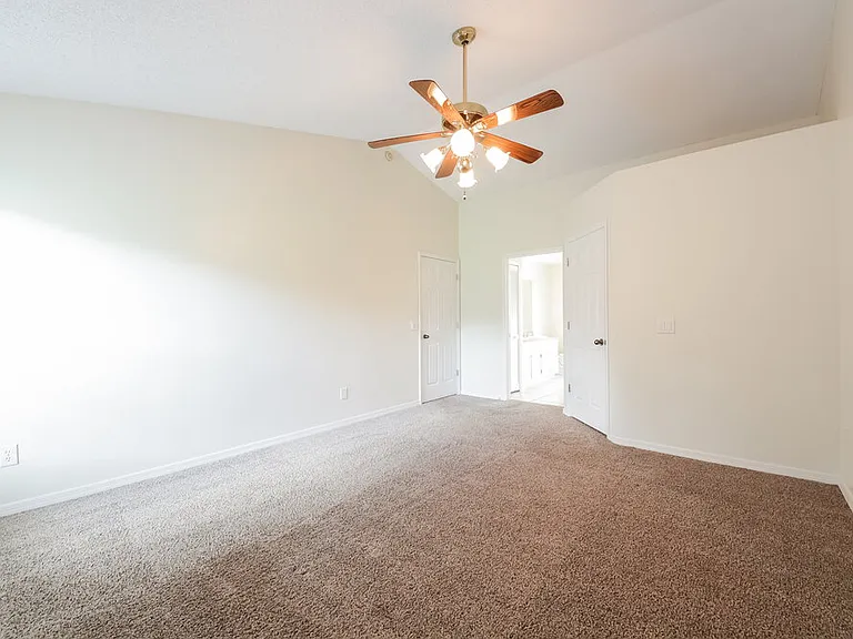 2556 Coachbridge Ct — Photo 8