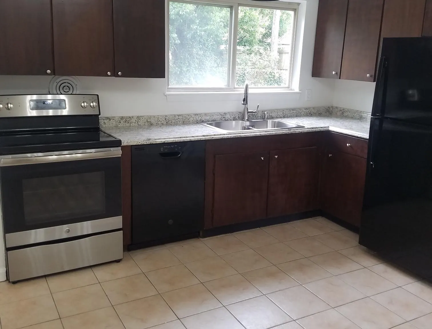 4609 Valley Forge Ln — Photo 2