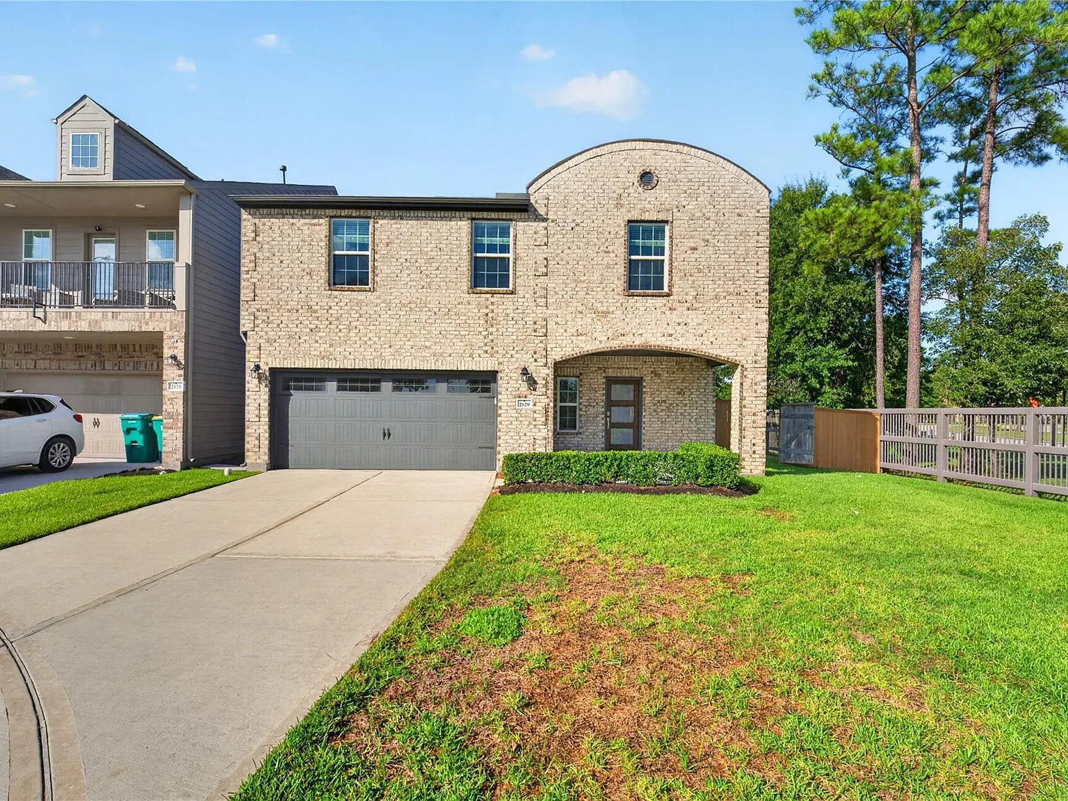 4 bed, 3.5 bath, 2682 sqft, $3,190 — Photo 3