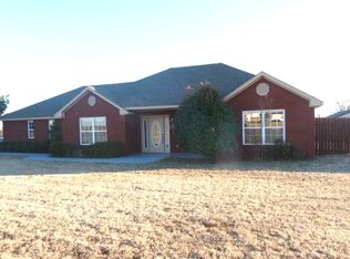 204 E James St, Sterling, OK 73567