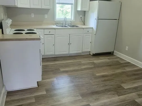 3611 Bishop Rd #1-5, Saint Joseph, MO 64505