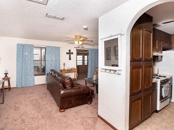 4th image of 1401 Avondale Blvd