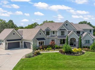 7330 Cedar Niles Rd, Shawnee, KS 66227