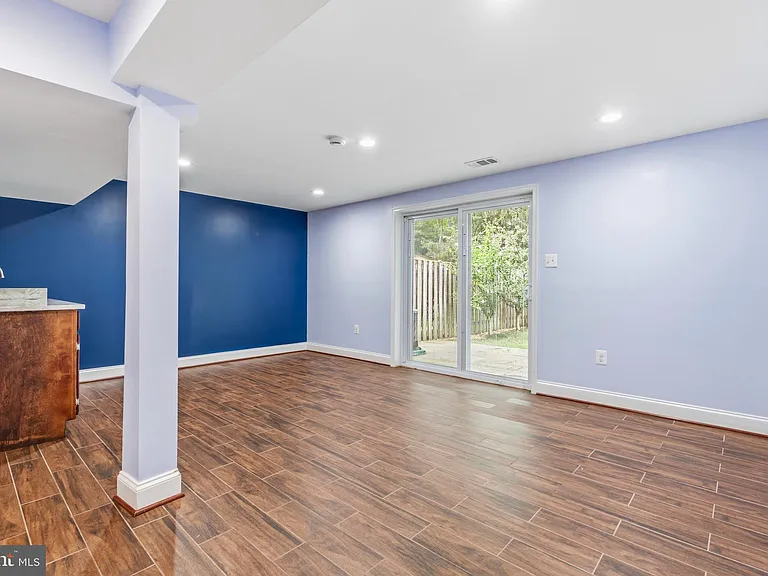 6410 Blarney Stone Ct — Photo 26