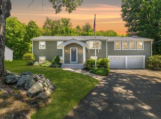 34 Maple St, Medway, MA 02053