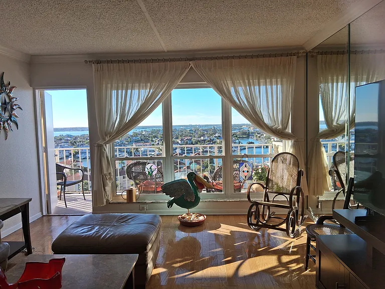 1621 Gulf Blvd #1105 — Photo 15