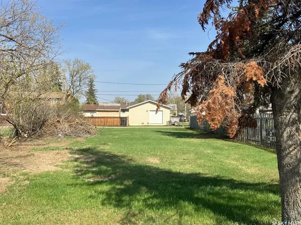 113 4th STREET N, Nipawin, SK S0E 1E0