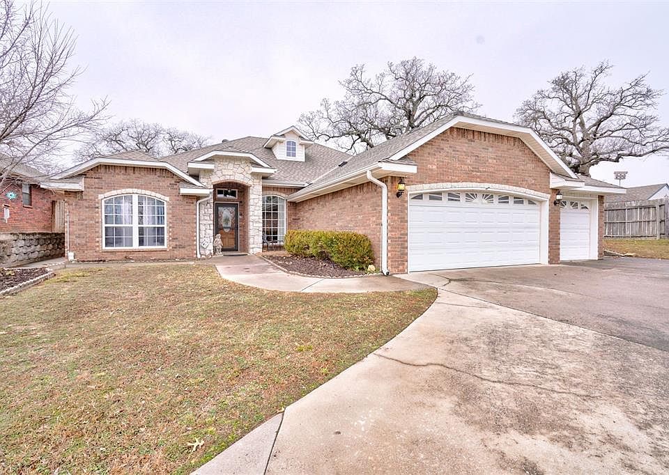 1st image of 1617 Brown Oaks Dr