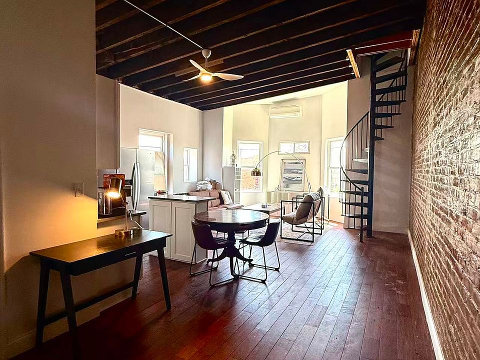 1st image of 4224 Parkside Ave #3B