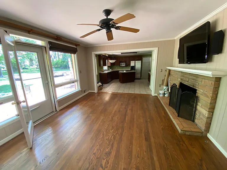 518 Huckleberry Rd — Photo 7