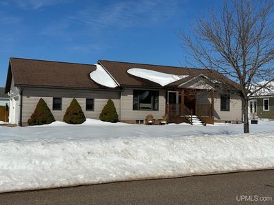 858 Camelot Dr, Negaunee, MI, 49866
