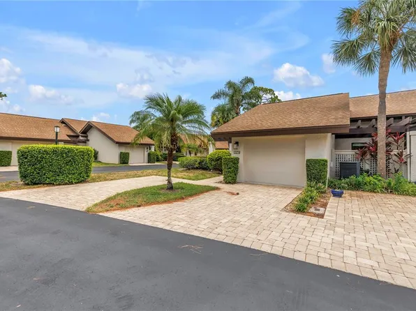 3174 Windrush Bourne #25, Sarasota, FL 34235